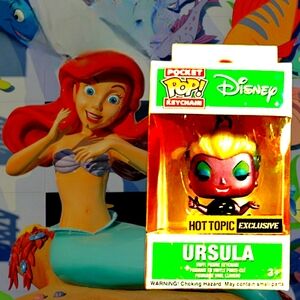NIB DISNEY Ursula Funko Pop Metallic Little Mermaid Pocket Pop 2" Keychain